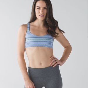 NWT Lululemon Free To Be Bra